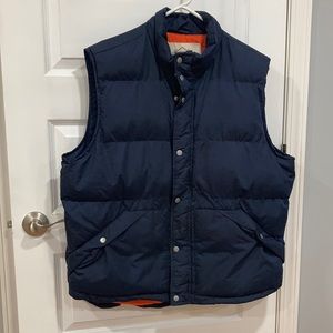 Men’s Navy Puffer Vest XL-never worn